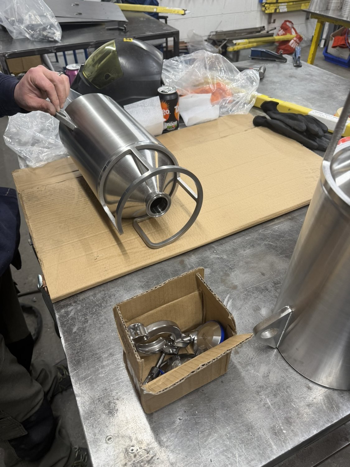 Stainless steel powder containers, 3D metal printed (photo 13 of 16)