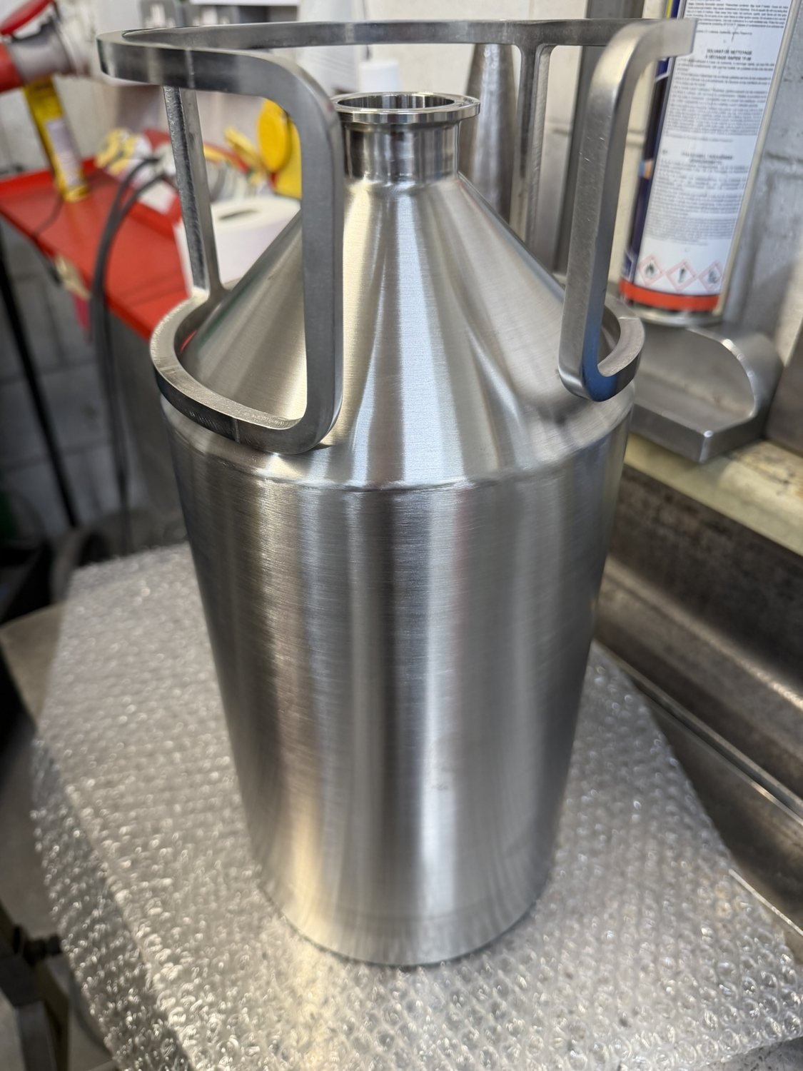 Stainless steel powder containers, 3D metal printed (photo 15 of 16)